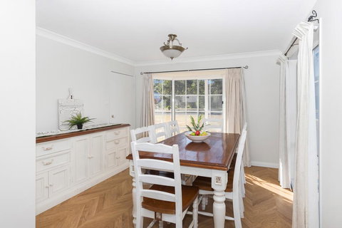 Macleay Street 23, Narrawallee - Accommodation Adelaide 3