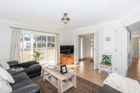 Macleay Street 23, Narrawallee - Accommodation Adelaide 0