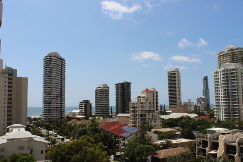 Main Beach Apartment At The Meriton - Accommodation Adelaide 0