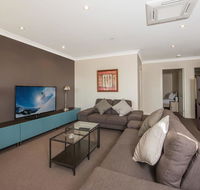 Maison Noir 2 - Well appointed modern accommodation with mountain views - Accommodation Adelaide