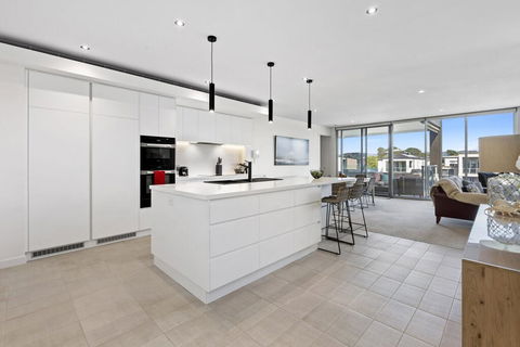 MARINA VIEW - Accommodation Adelaide 0