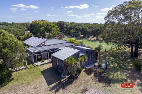 Melaleuca Retreat - Accommodation Adelaide 2