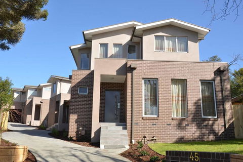 Melbourne Luxury Villa At Doncaster - Accommodation Adelaide 2