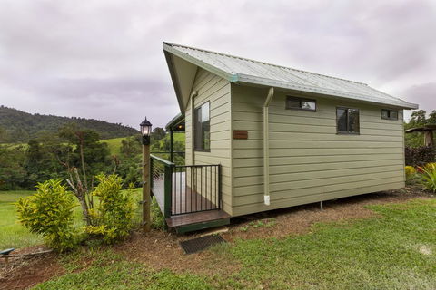 Mena Creek Flower House - Accommodation Adelaide 0