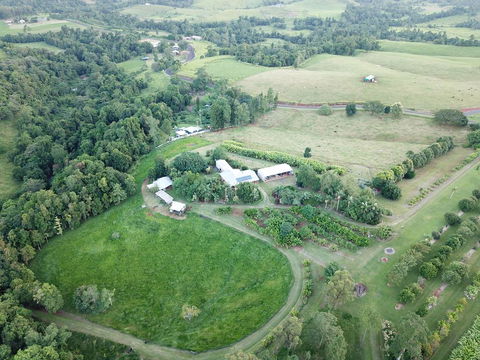 Mena Creek Flower House - Accommodation Adelaide 3
