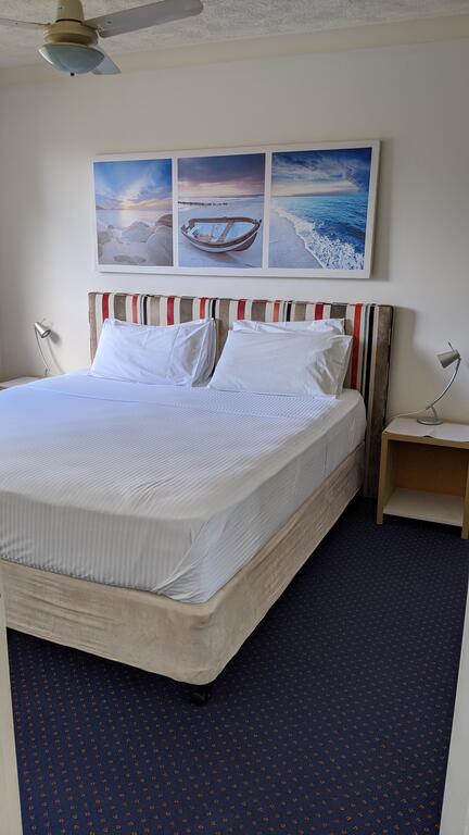 Mermaid Beach Apartment - Accommodation Adelaide 0