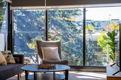 Midnight Apartments Accommodate Canberra - Accommodation Adelaide 0