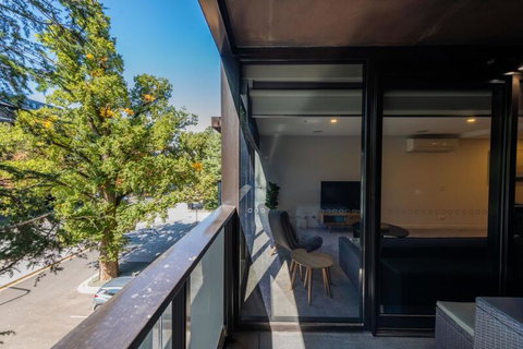 Midnight Apartments Accommodate Canberra - Accommodation Adelaide 1