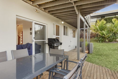 Mitchell Pde 118 Mollymook - Accommodation Adelaide 3