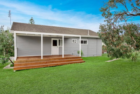 Mitchell Pde 71 Mollymook - Accommodation Adelaide 3