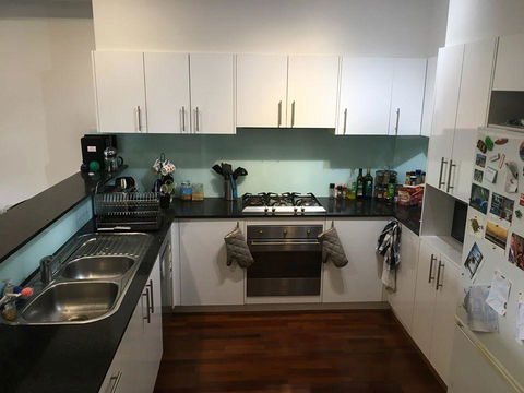 Modern House Close To Sydneys Vibrant Newtown Area - Accommodation Adelaide 2