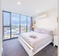Modern Luxury 3 Bedroom Apartment with Sea Views - Accommodation Adelaide