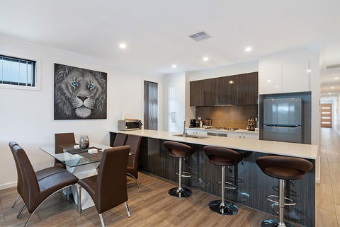 Modern Luxury At Christies Beach - Accommodation Adelaide 1