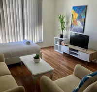 Modern Unit Near To Surfers Paradise - Accommodation Adelaide