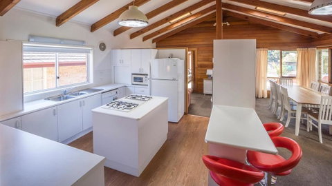 Mollymook Fantastic Holiday House - Accommodation Adelaide 0