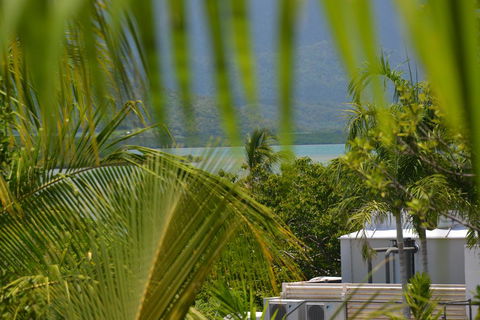 Monsoon Villa B - Luxury Holiday Villa - Accommodation Adelaide 3