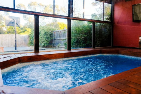 Mountain Retreat Villa - Accommodation Adelaide 1