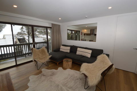Mowamba A1 - Accommodation Adelaide 2