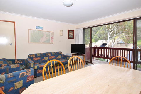 Mowamba E1 - Accommodation Adelaide 2
