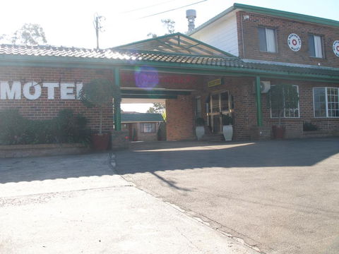 Mt Kuring-Gai Motel - Accommodation Adelaide 1