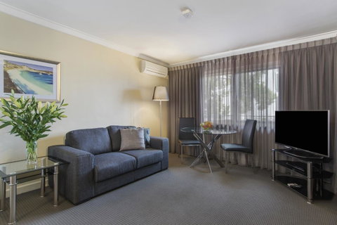 The Peninsula Riverside Serviced Apartments - Accommodation Adelaide 28