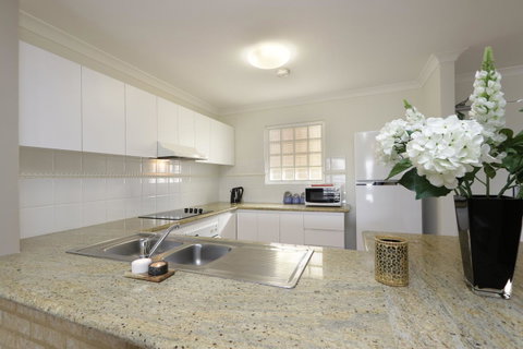 Hillarys Marina Apartment - Accommodation Adelaide 10
