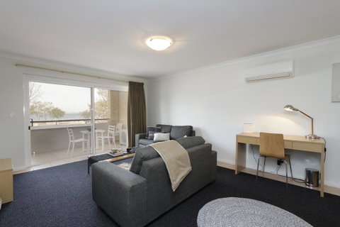 Hillarys Marina Apartment - Accommodation Adelaide 6