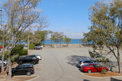 Hillarys Marina Apartment - Accommodation Adelaide 0