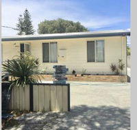 Jbay beach shack - Accommodation Adelaide