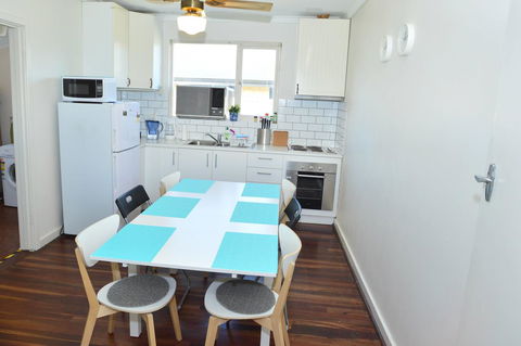 Midgard Cottage - Great Location & Close To Airport - Accommodation Adelaide 4
