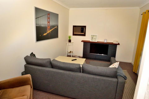 Midgard Cottage - Great Location & Close To Airport - Accommodation Adelaide 10