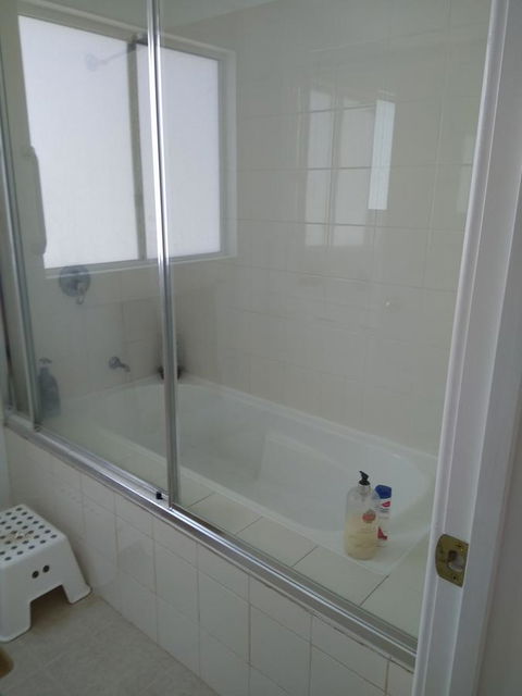 DIANELLA Budget Rooms Happy Place To Stay - Accommodation Adelaide 37