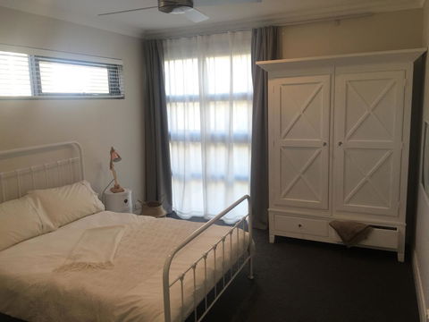 The Pool House - Fremantle - Accommodation Adelaide 17