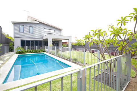 The Pool House - Fremantle - Accommodation Adelaide 1