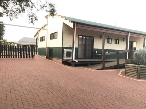 Sabai Accommodation - Accommodation Adelaide 10