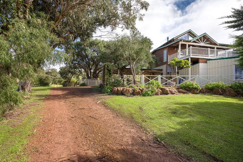 Surfside Ocean Beach Denmark Holiday Accommodation - Accommodation Adelaide 24