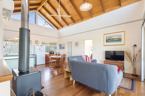 Surfside Ocean Beach Denmark Holiday Accommodation - Accommodation Adelaide 23