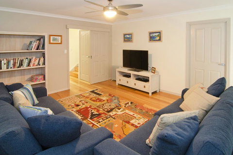 Tranquility - Accommodation Adelaide 9