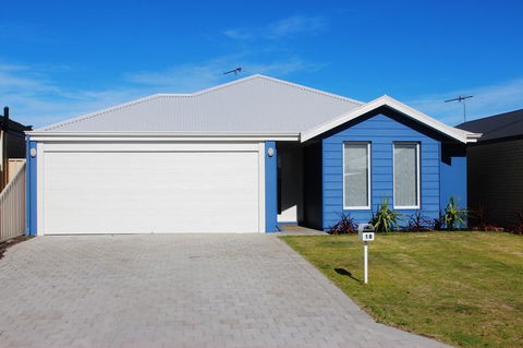 The Beach House - Accommodation Adelaide 0