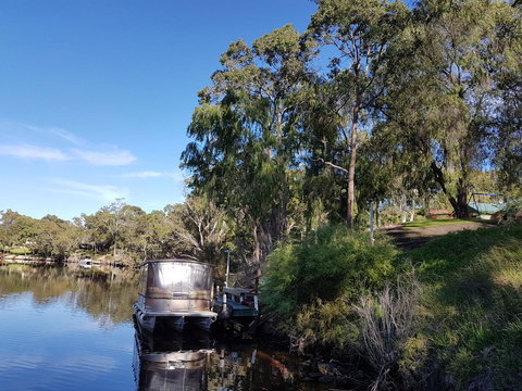 Amazing River House - Accommodation Adelaide 21