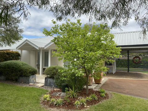 Whitesands Holiday Villas - Accommodation Adelaide 1