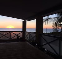 Surf views - Accommodation Adelaide