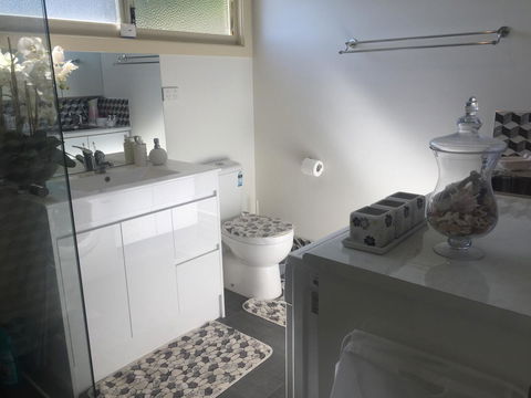 Bright & Beautiful Home On The Hills! - Accommodation Adelaide 22