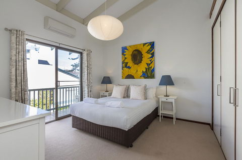 Cottesloe Sea Salt Abode - Executive Escapes - Accommodation Adelaide 4