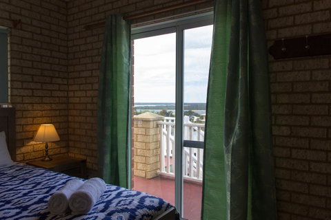 Baywatch Retreat Augusta - Accommodation Adelaide 7
