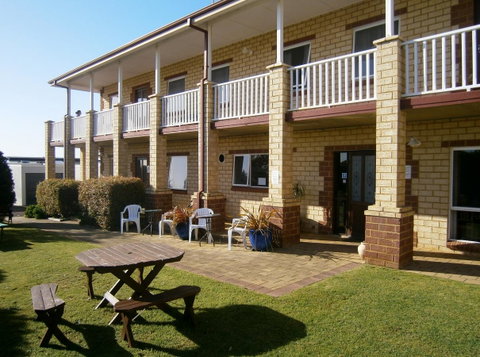 Baywatch Retreat Augusta - Accommodation Adelaide 0