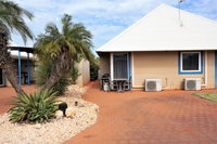 Osprey Holiday Village Unit 213/1 Bedroom - Spa bath king size bed perfect for any couple