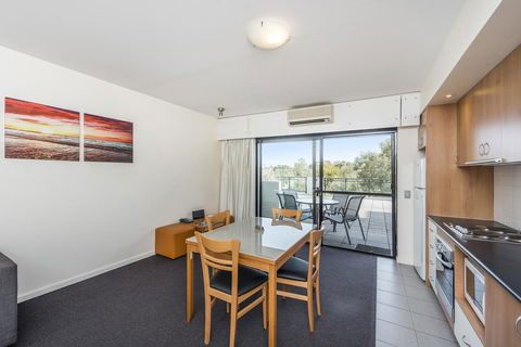 Ascot Quays Apartment 102 - Accommodation Adelaide 22