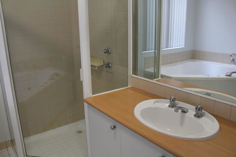 Mandurah Ocean Marina Chalets - Accommodation Adelaide 25