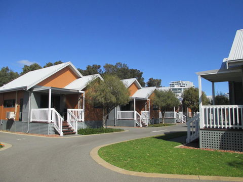 Mandurah Ocean Marina Chalets - Accommodation Adelaide 37